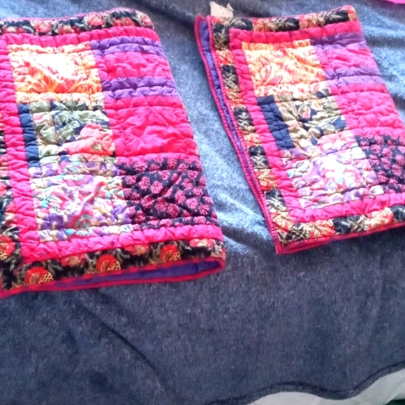 The Company Store/ 3 pieces/ 2 Big Pillow Shams and 1 Little Pillow Sham/ - Picture 13 of 16